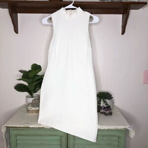 (NWOT) Blue Blush Women's Solid Asymmetrical Sleeveless Dress Cream Size Medium